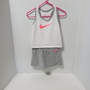 Nike Toddler Girls 12M White Tank & Gray Polka Dot Skort Set
